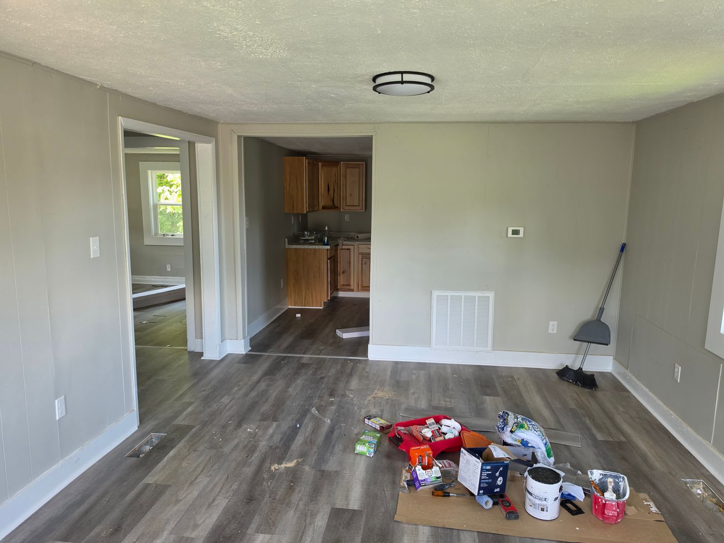 Remodeled 2 1 Home In Kingsport – photo 2