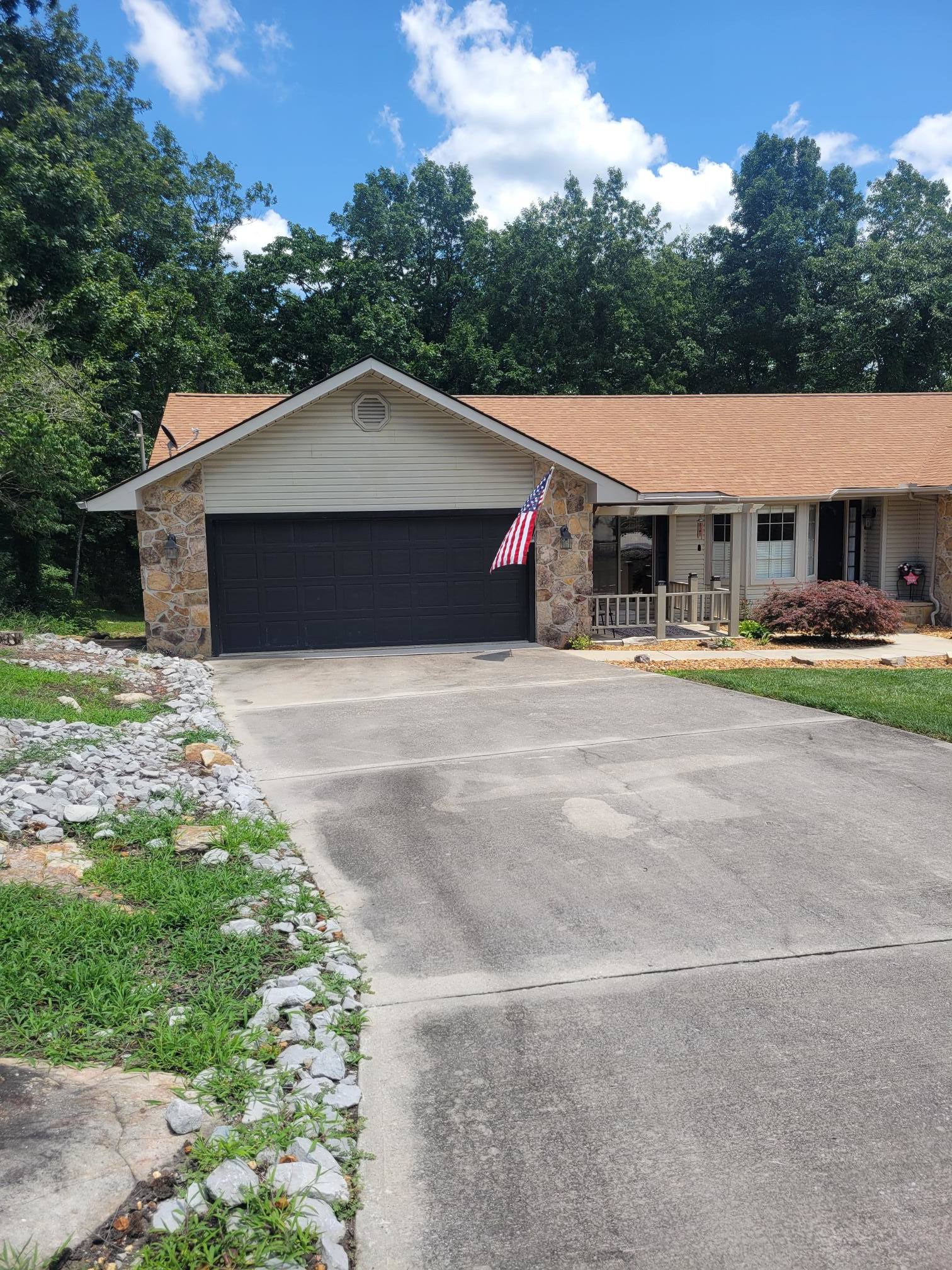 456 Snead Drive – photo 4