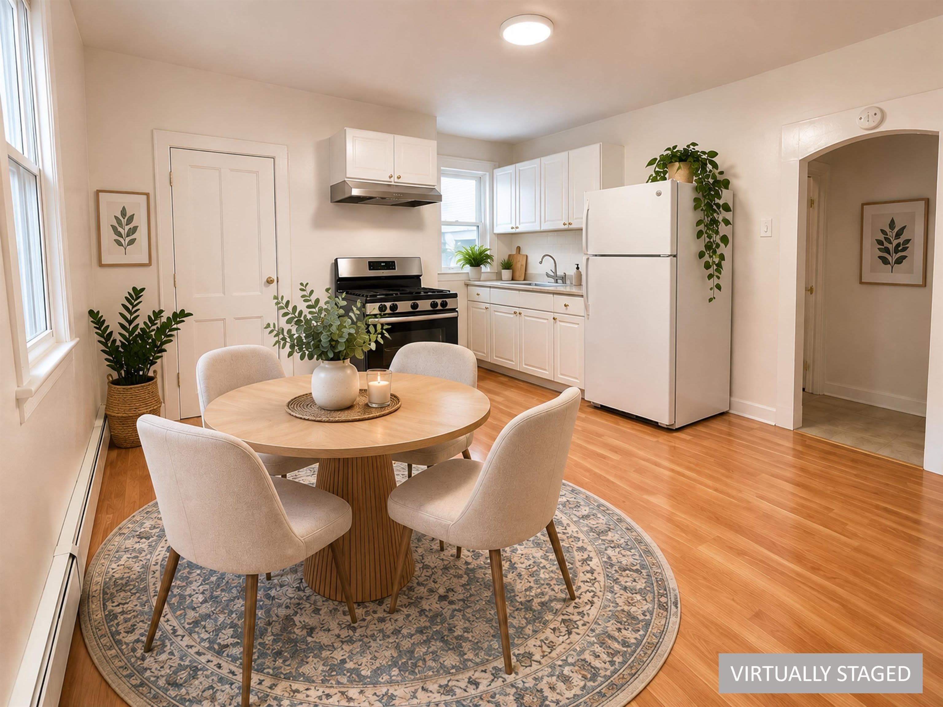 92 LAIDLAW AVE – photo 4