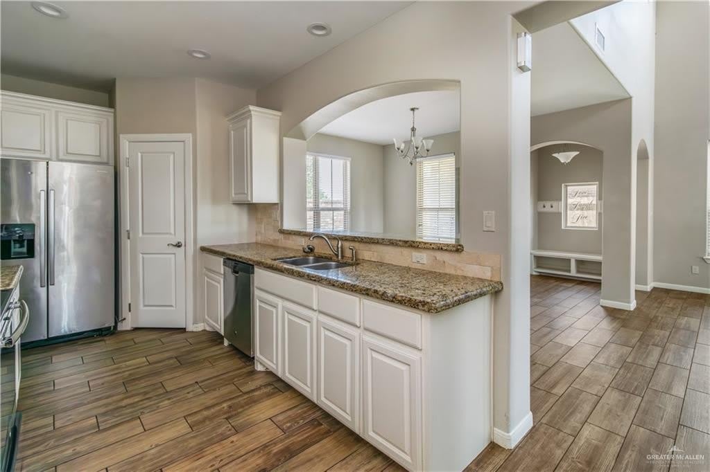 5217 Lost Creek Lane – photo 4