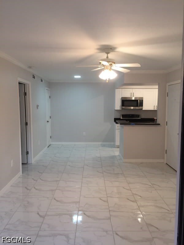 2937 Winkler Avenue – photo 1