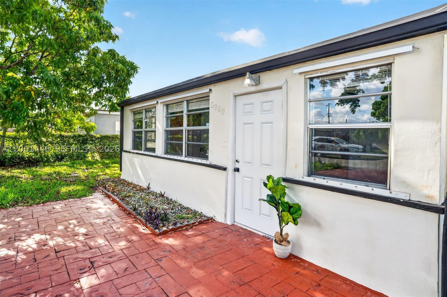 6240 SW 22nd Ct – photo 2