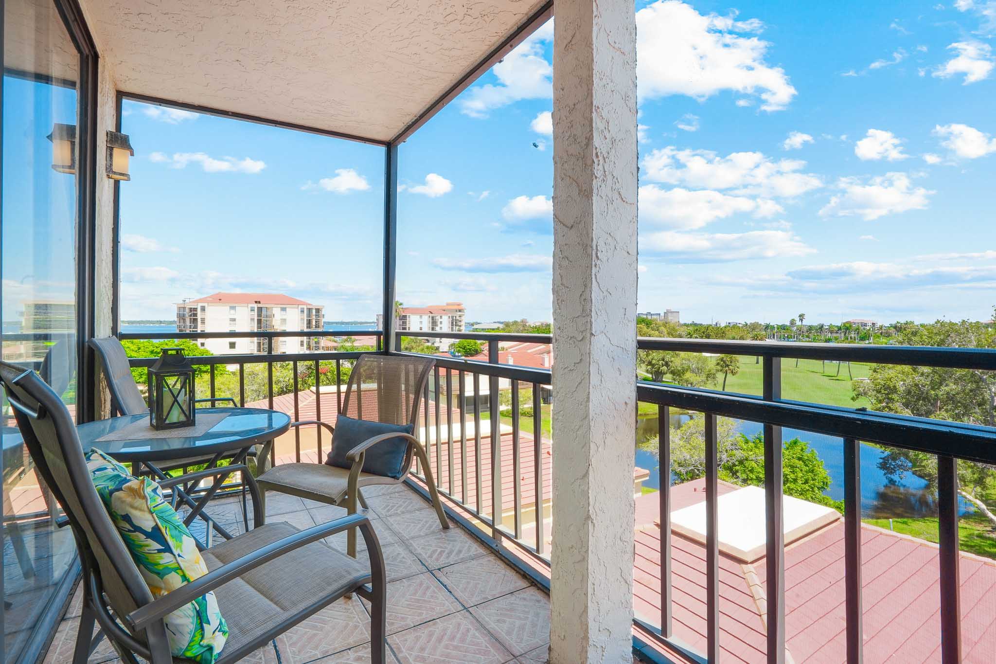 6180 Sun Blvd – photo 3