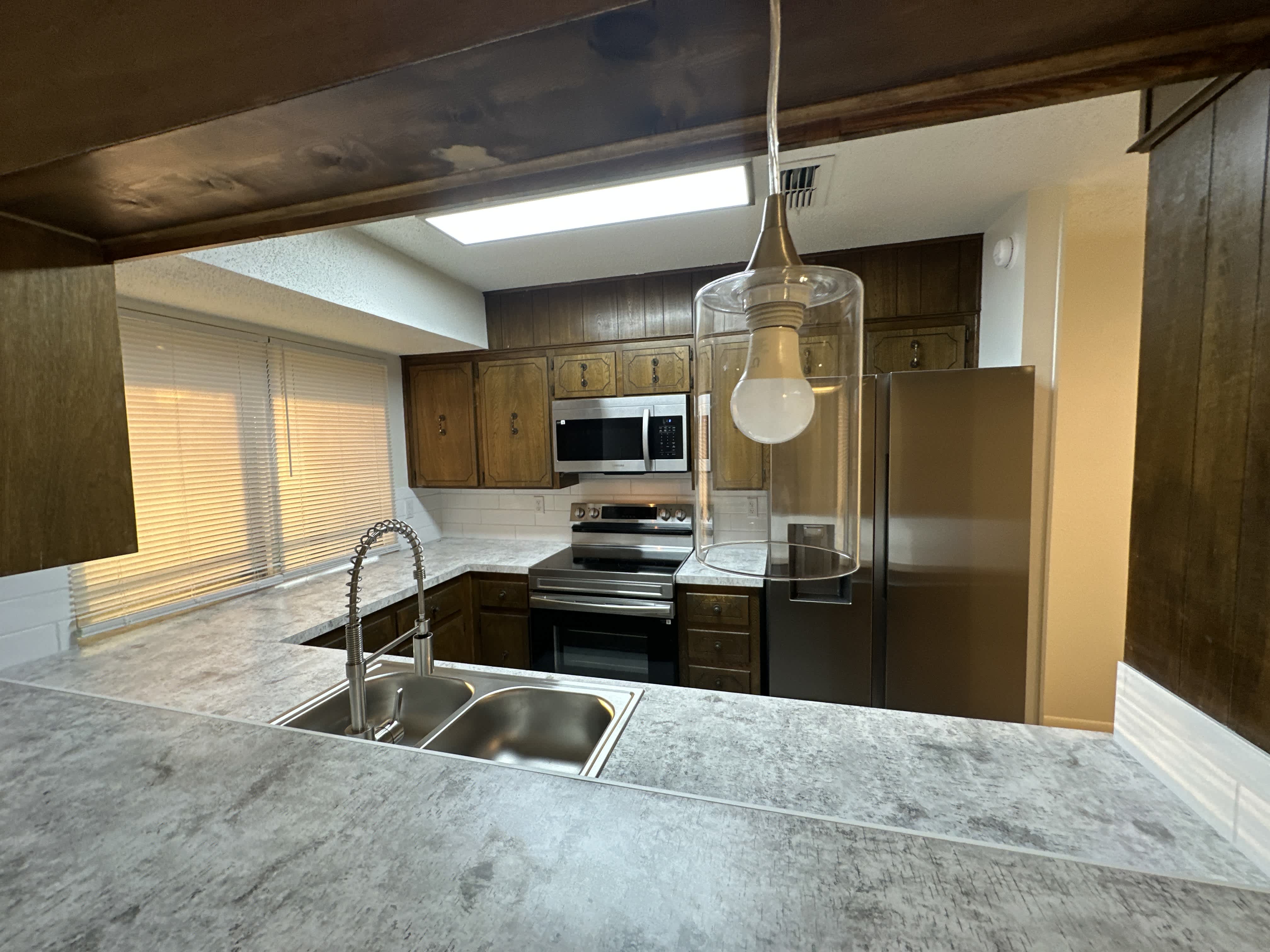 2207 Grandon Cir – photo 1