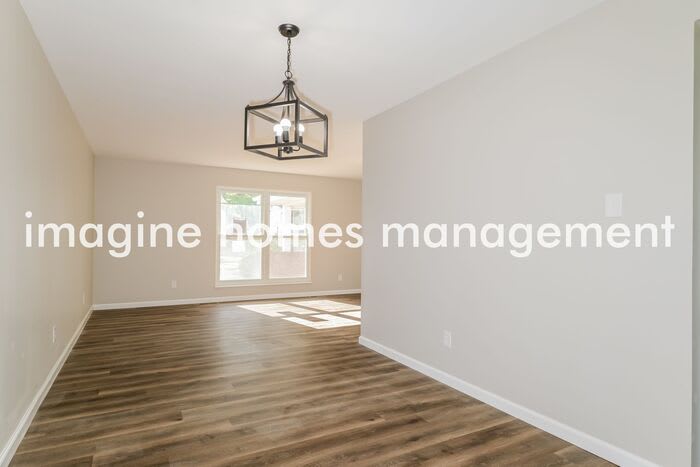 2380 Wesford Drive – photo 5