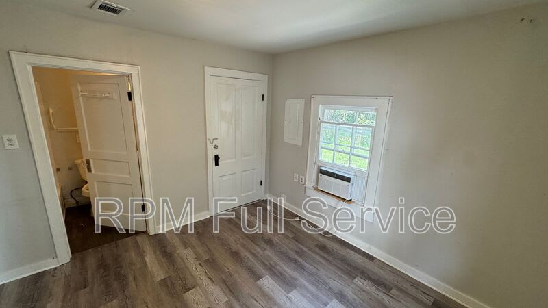 423 Maple Street – photo 2