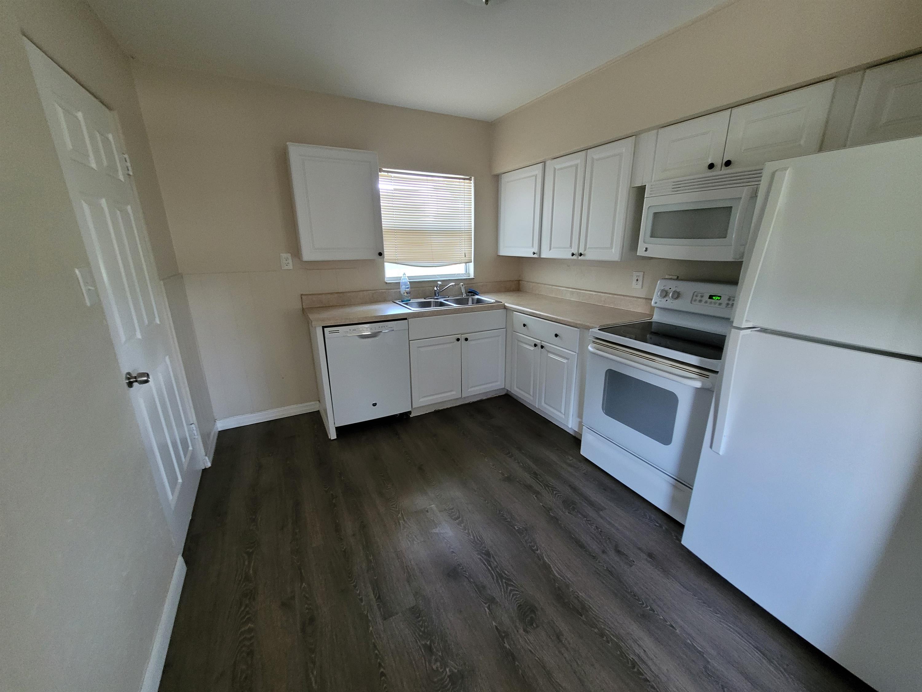 114 Cocoa Pl – photo 3