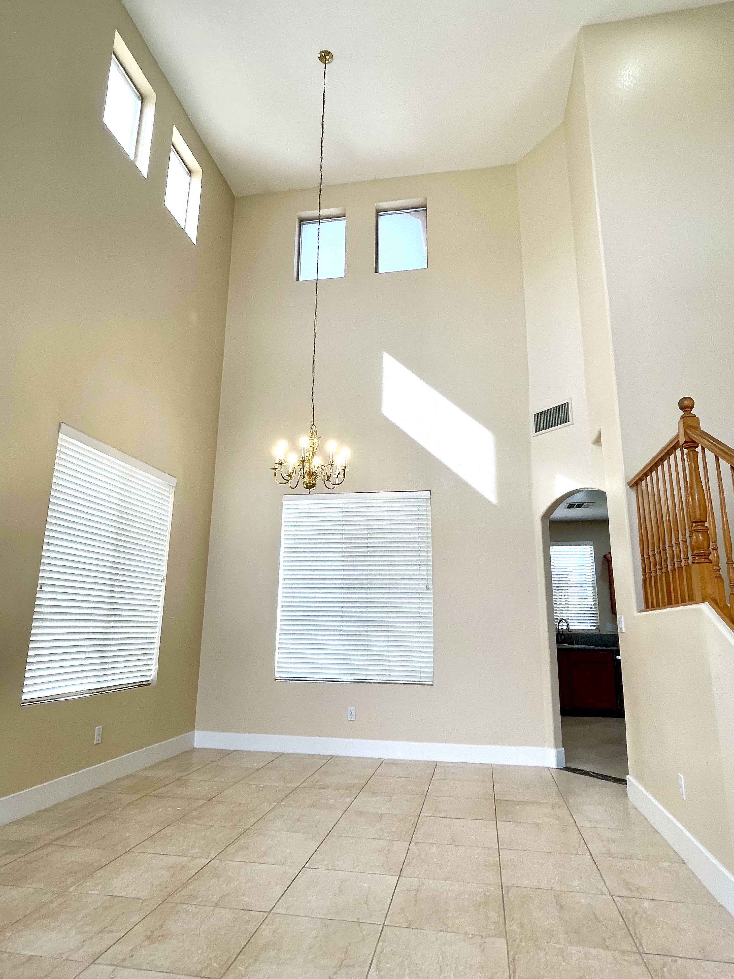 5136 Masotta Avenue – photo 4