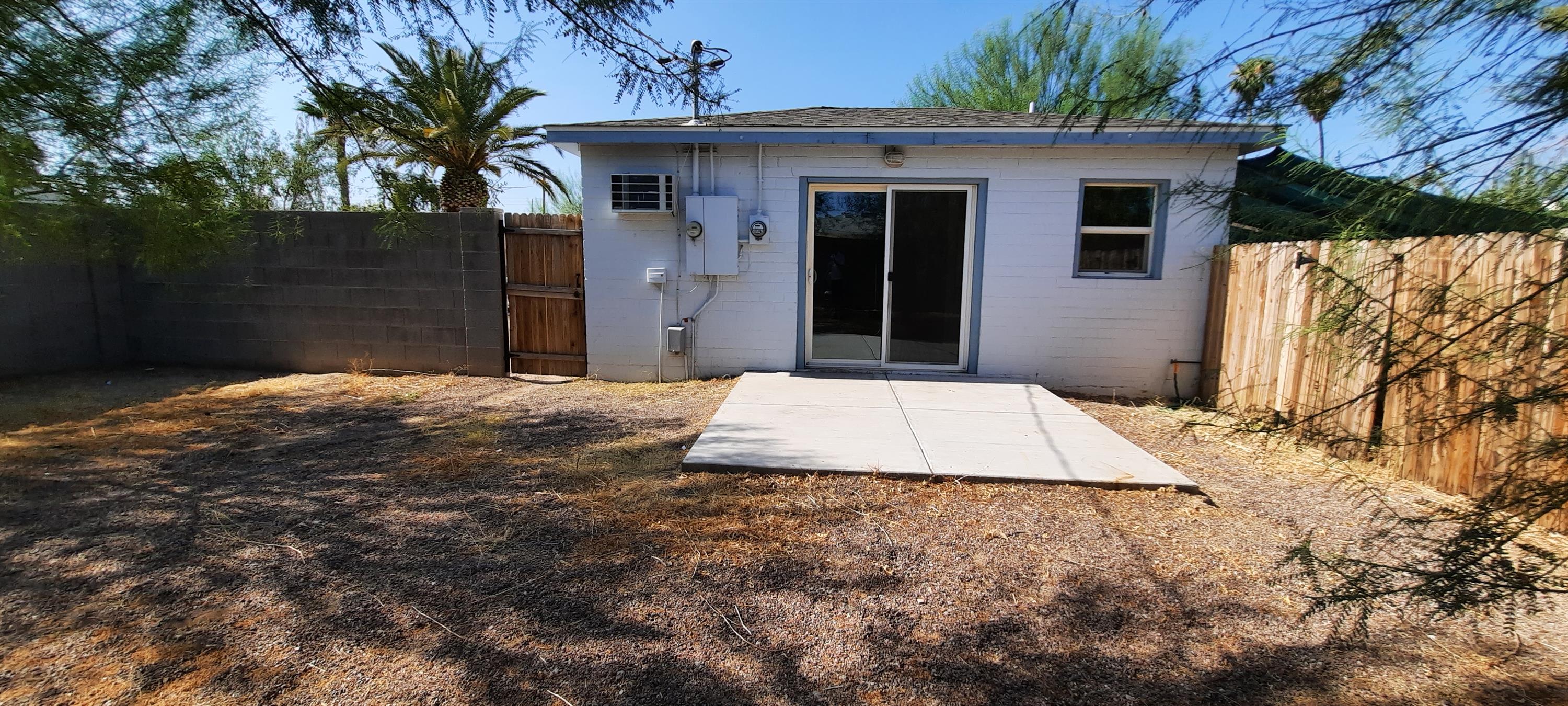 1804 W Roma Ave Guest House – photo 3