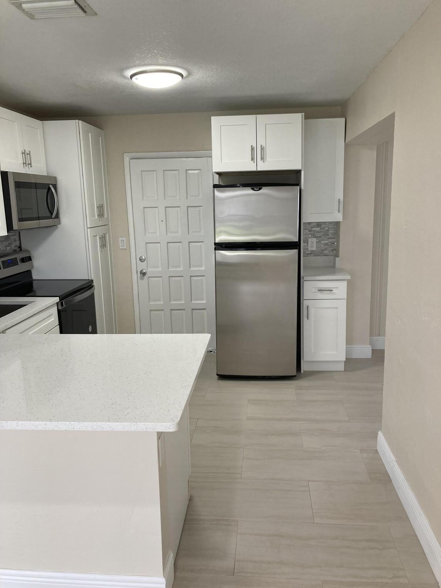 1648 NE 31st Court – photo 4