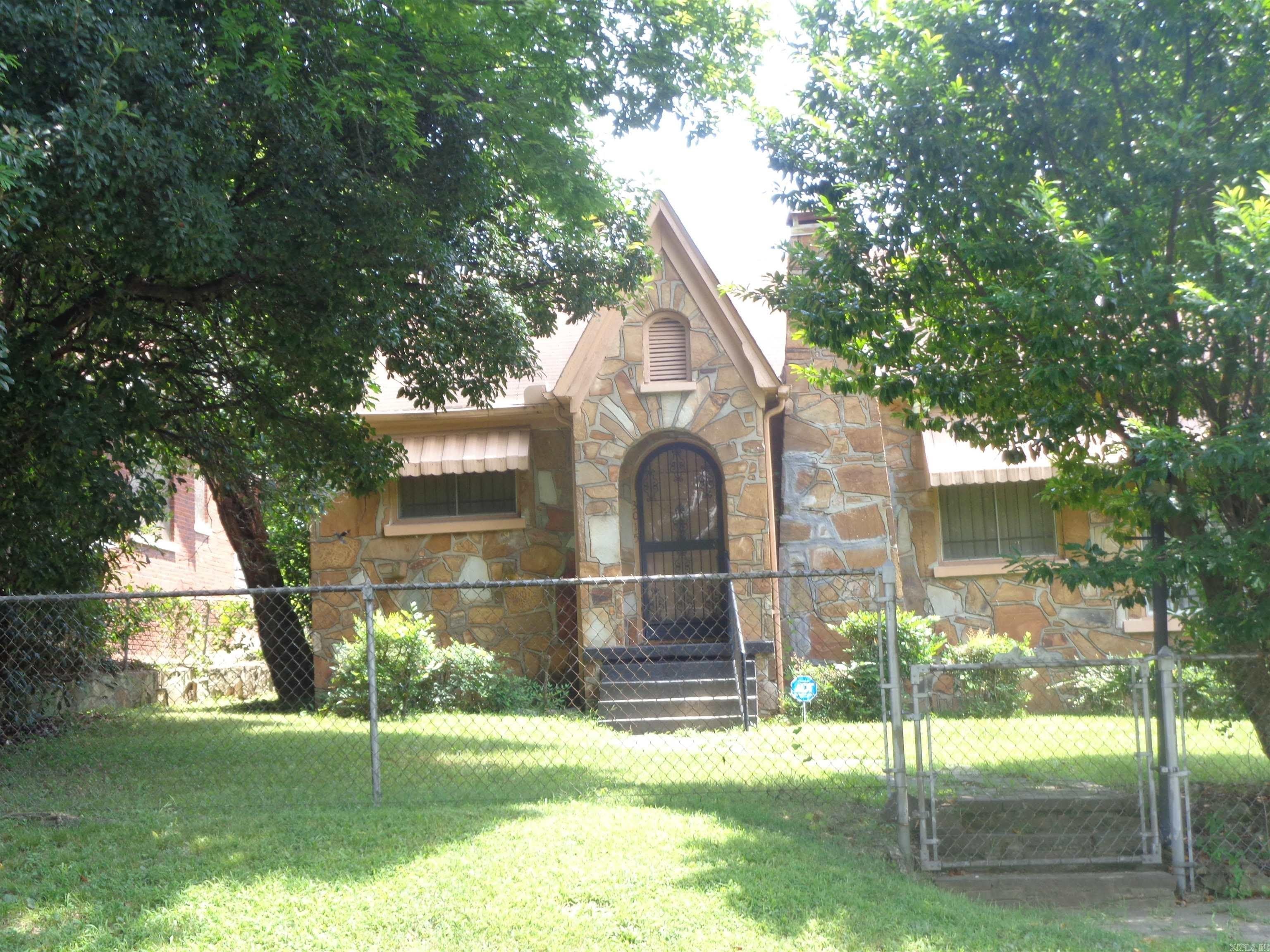 3015 Battery Street – photo 1