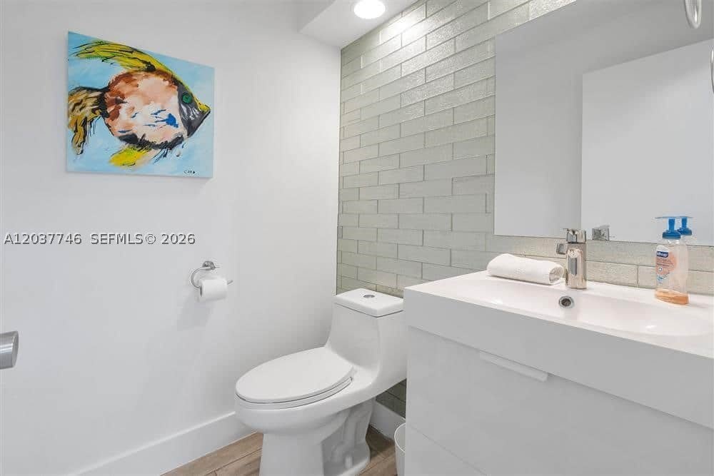 234 Waterside Dr – photo 4