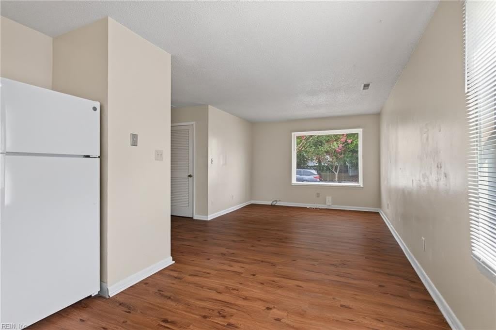 2344 Grandy Avenue – photo 4