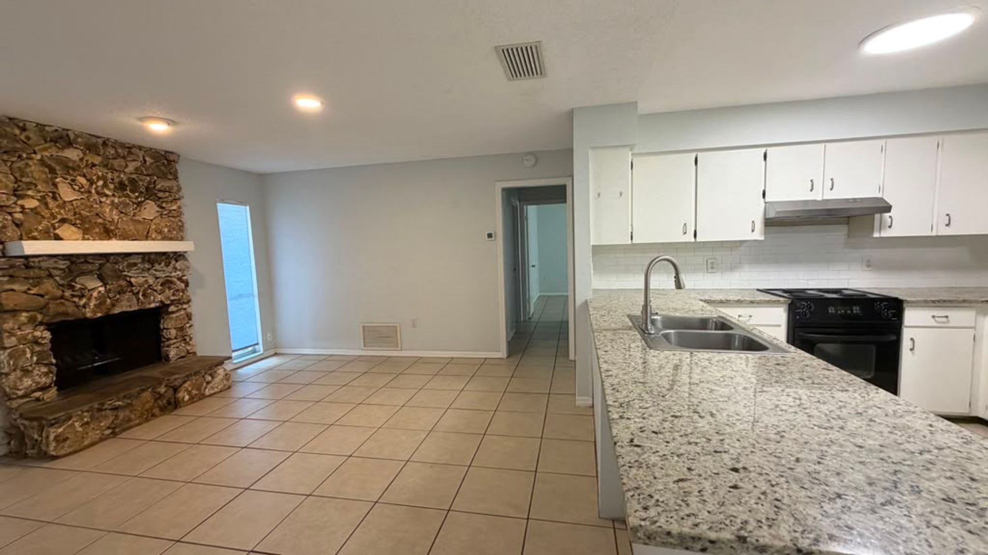 Cozy remodeled 2 bed 1.5bath in Winter Park – photo 5