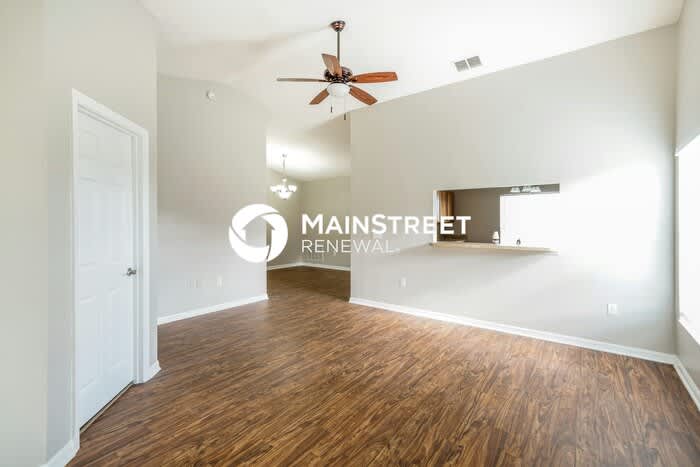 2049 Country Manor Street – photo 4
