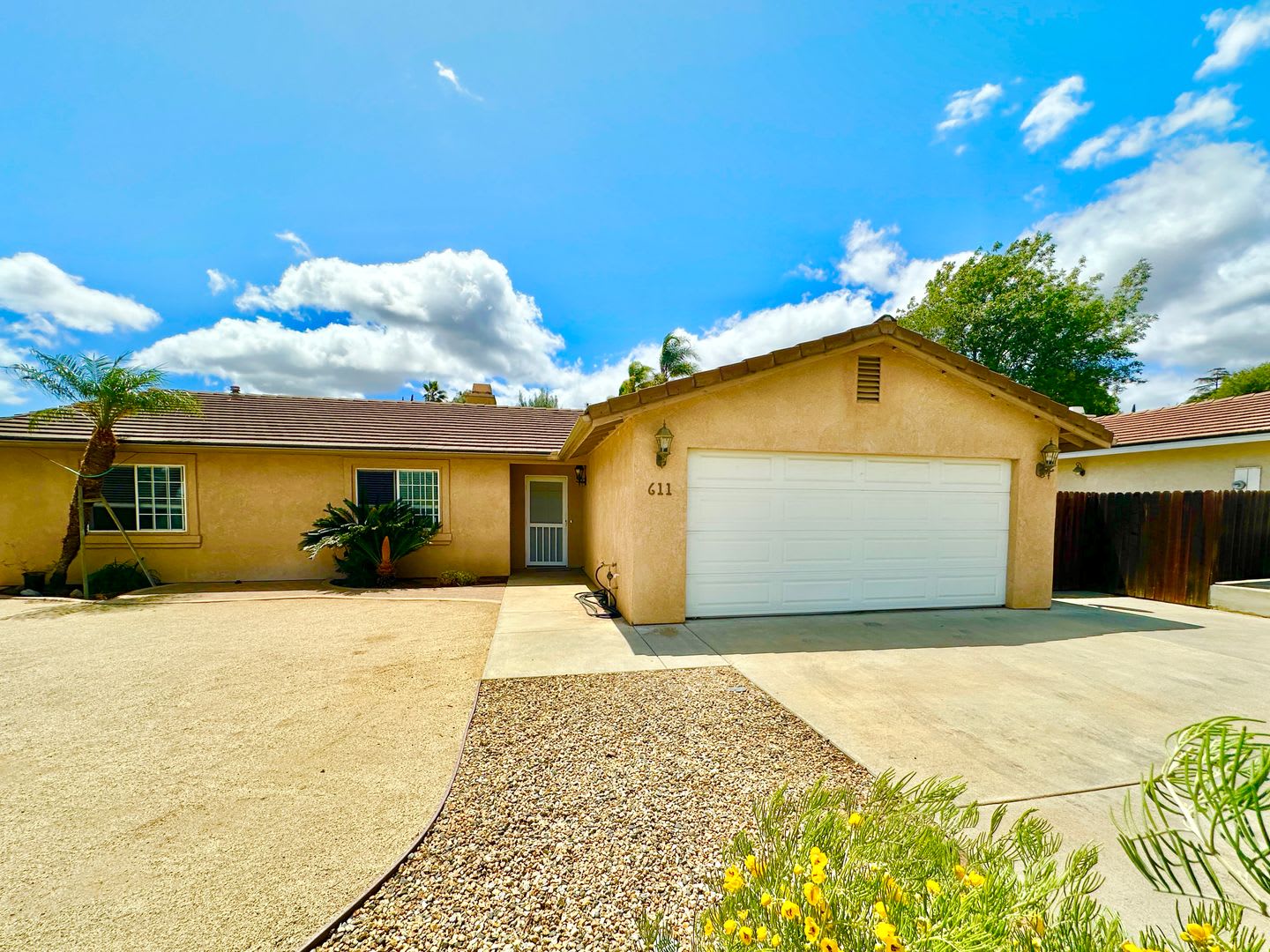 Light Bright Single Story Home In The Heart Of Fallbrook Complete With Private Fully Fenced Backyard Space Attached Garage – photo 3
