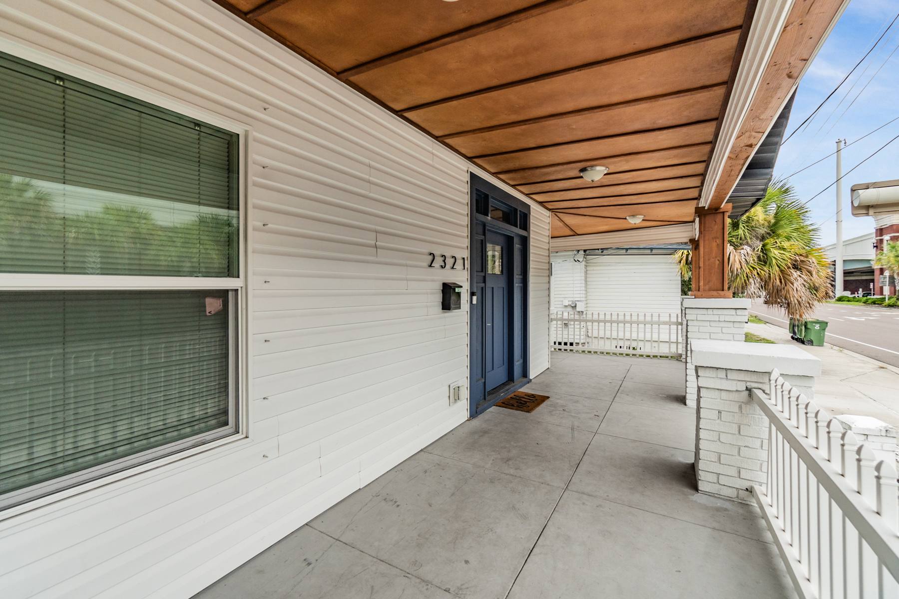 2321 W Green St – photo 5