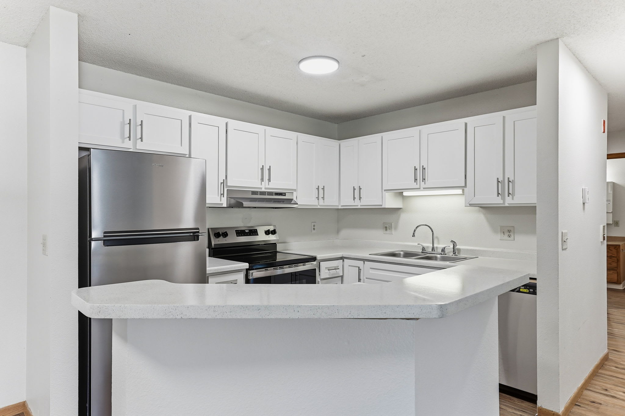 16724 Brunswick Avenue Southeast – photo 3