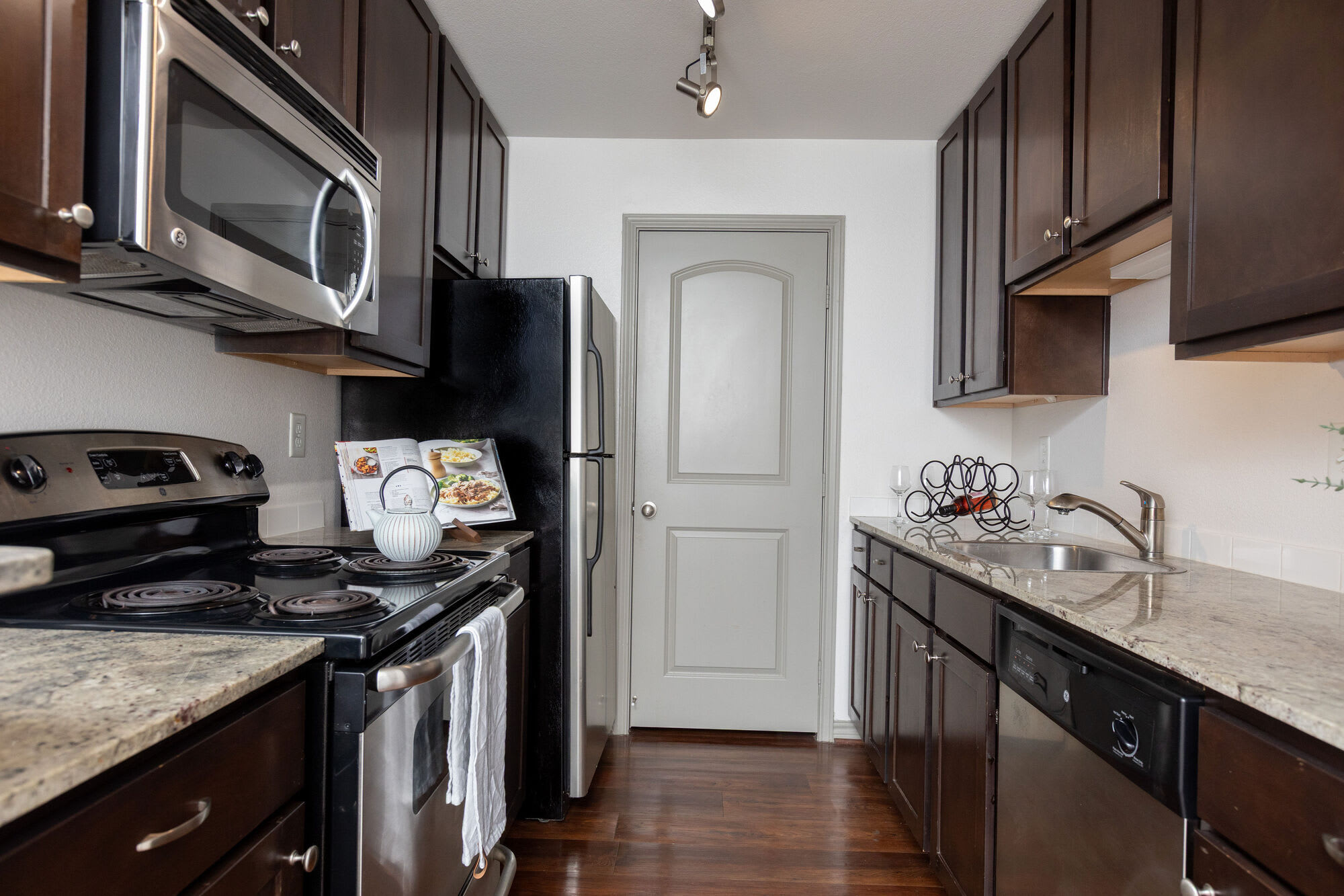 Reserve At Garden Oaks – photo 5