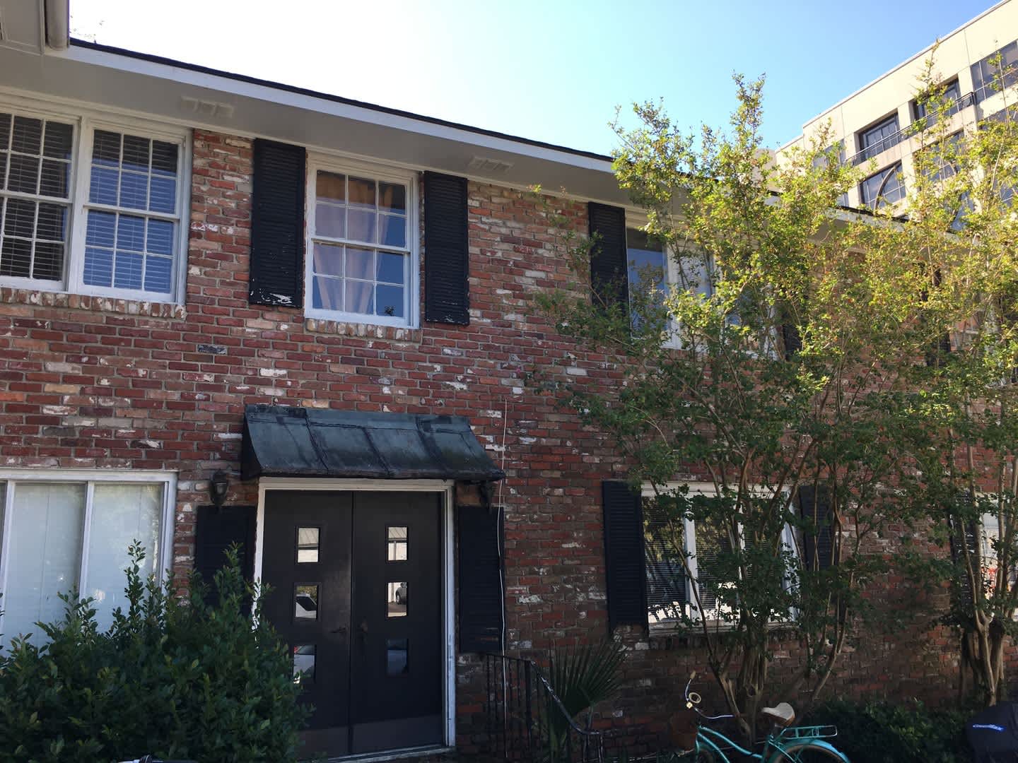 2 Bedroom 1 Bath Apartment in Radcliffeborough – photo 1