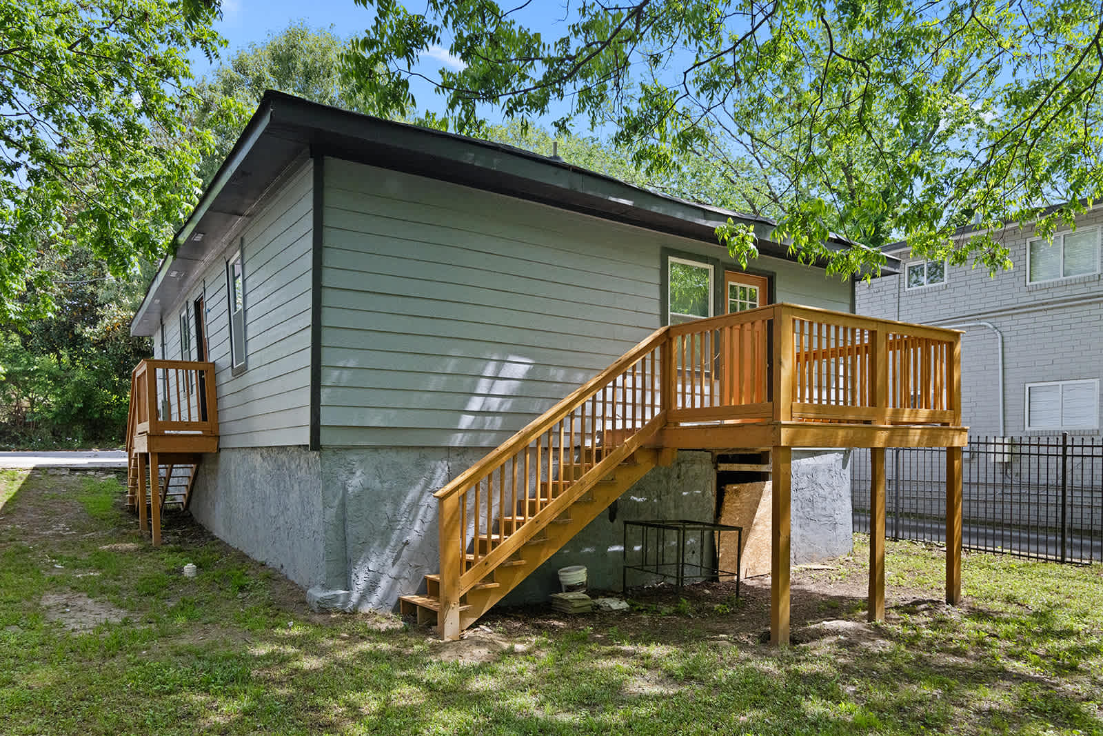 712 North Avenue Northwest B – photo 1