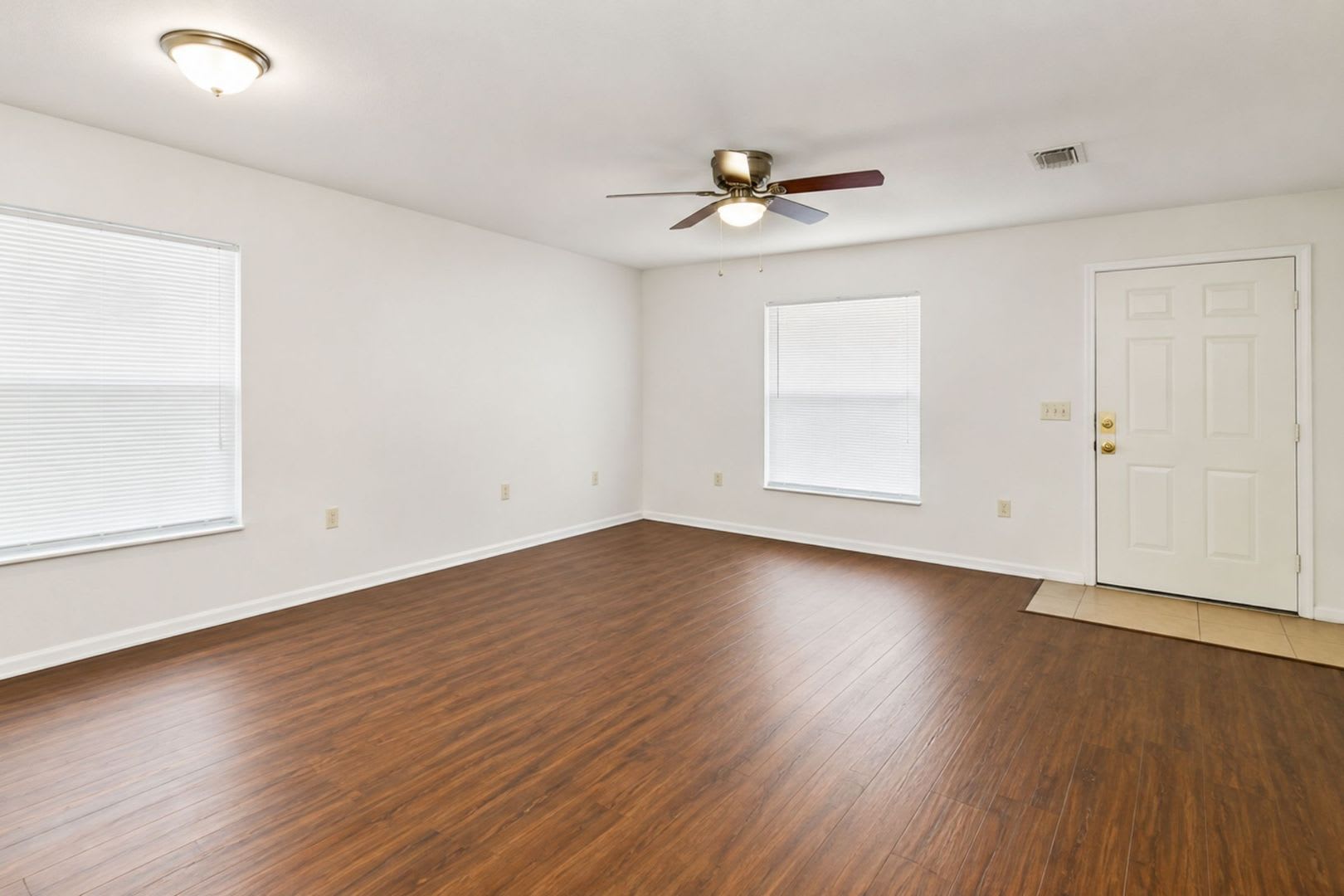 3 Bedroom, 2 Bathroom Home for Rent in Plant City! – photo 3