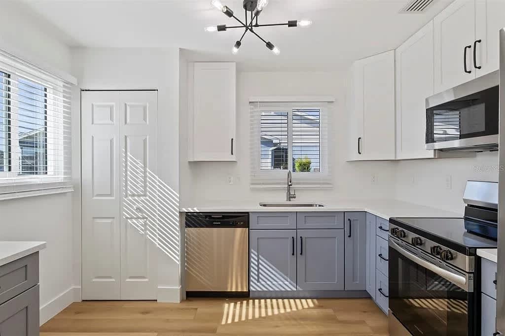 1013 Country Club Blvd – photo 3