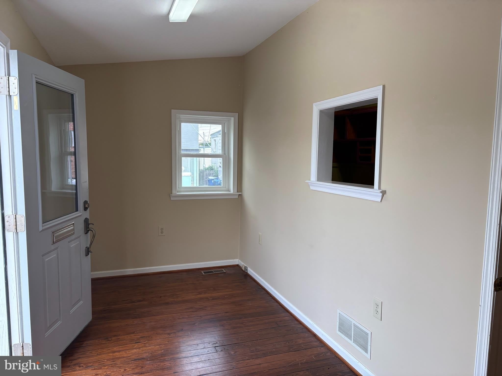 2 E MAIN Street – photo 3
