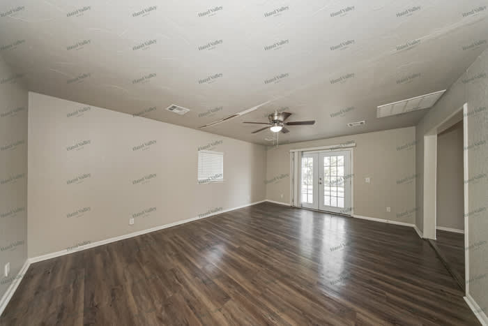 912 Craig Drive – photo 4