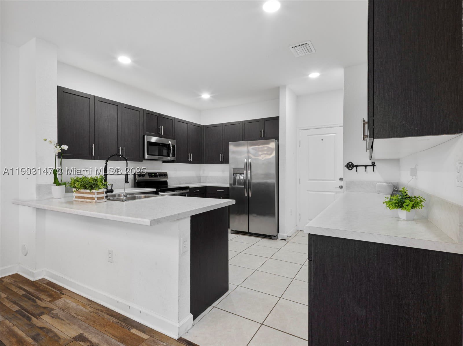 1411 SE 26th Rd – photo 5