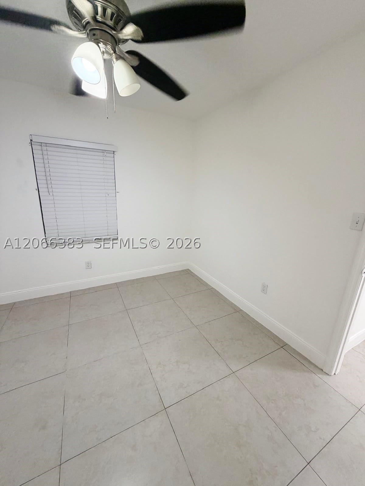 716 SW 11th Ave – photo 5