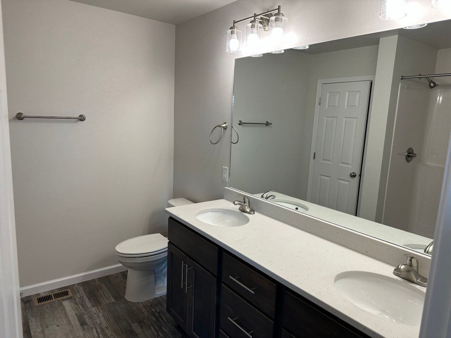Spacious 3-bed 2.5 Bath – photo 5