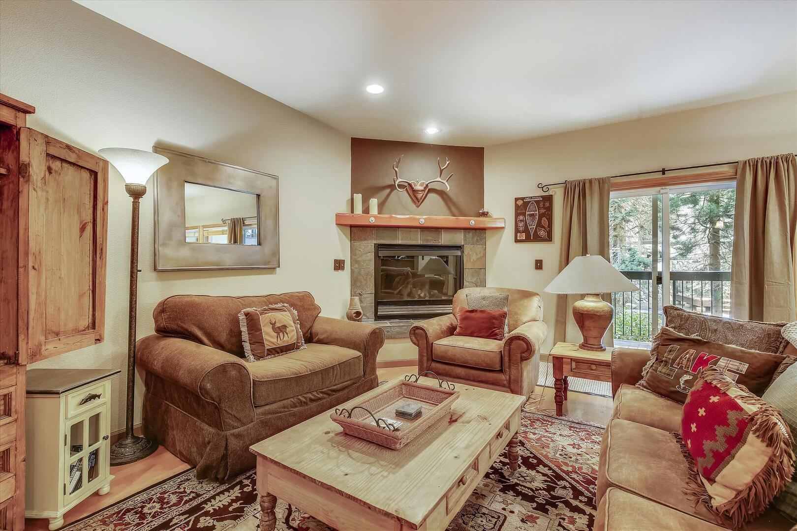 Tavern Inn 2 Bedroom Ski Lease In Olympic Valley – photo 2