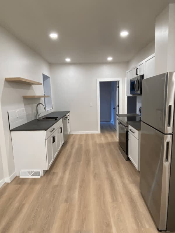 5140 Butler St – photo 4