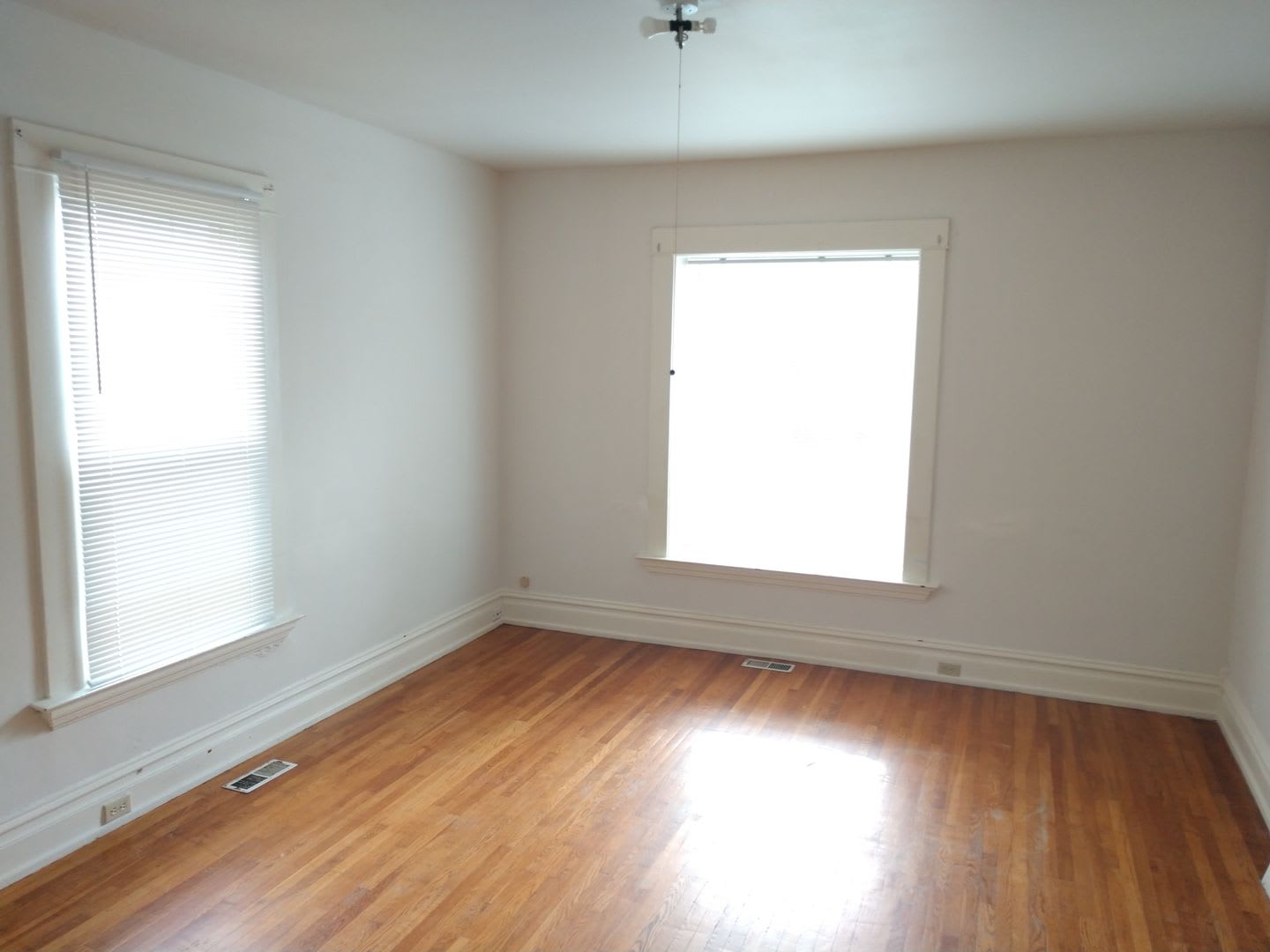 2228 Yew St – photo 4
