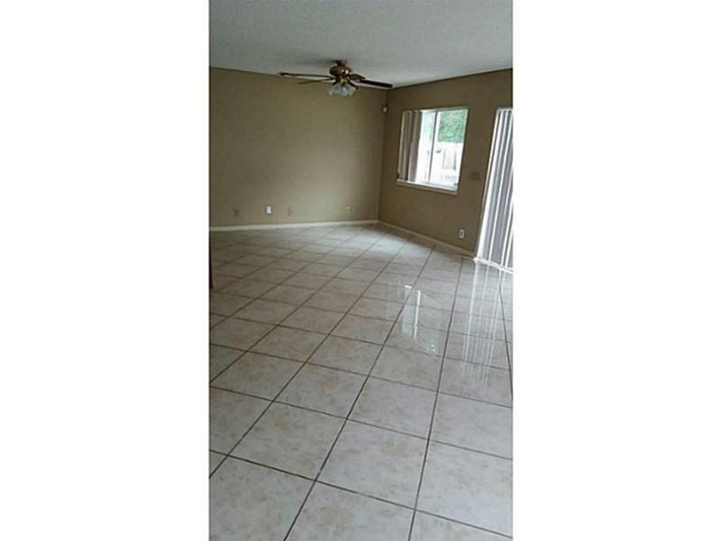 4674 Lakeside Circle, West Palm Beach (Unincorporated), FL 33417 – photo 2