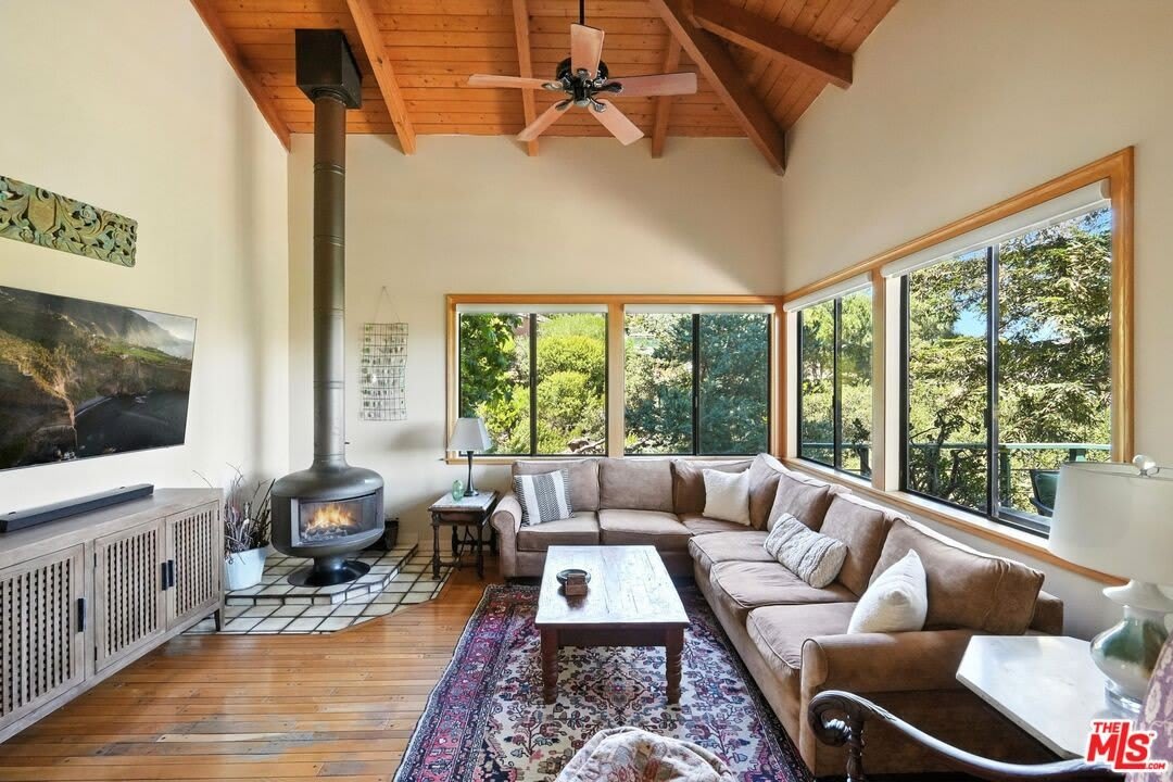 730 Basin Dr – photo 3