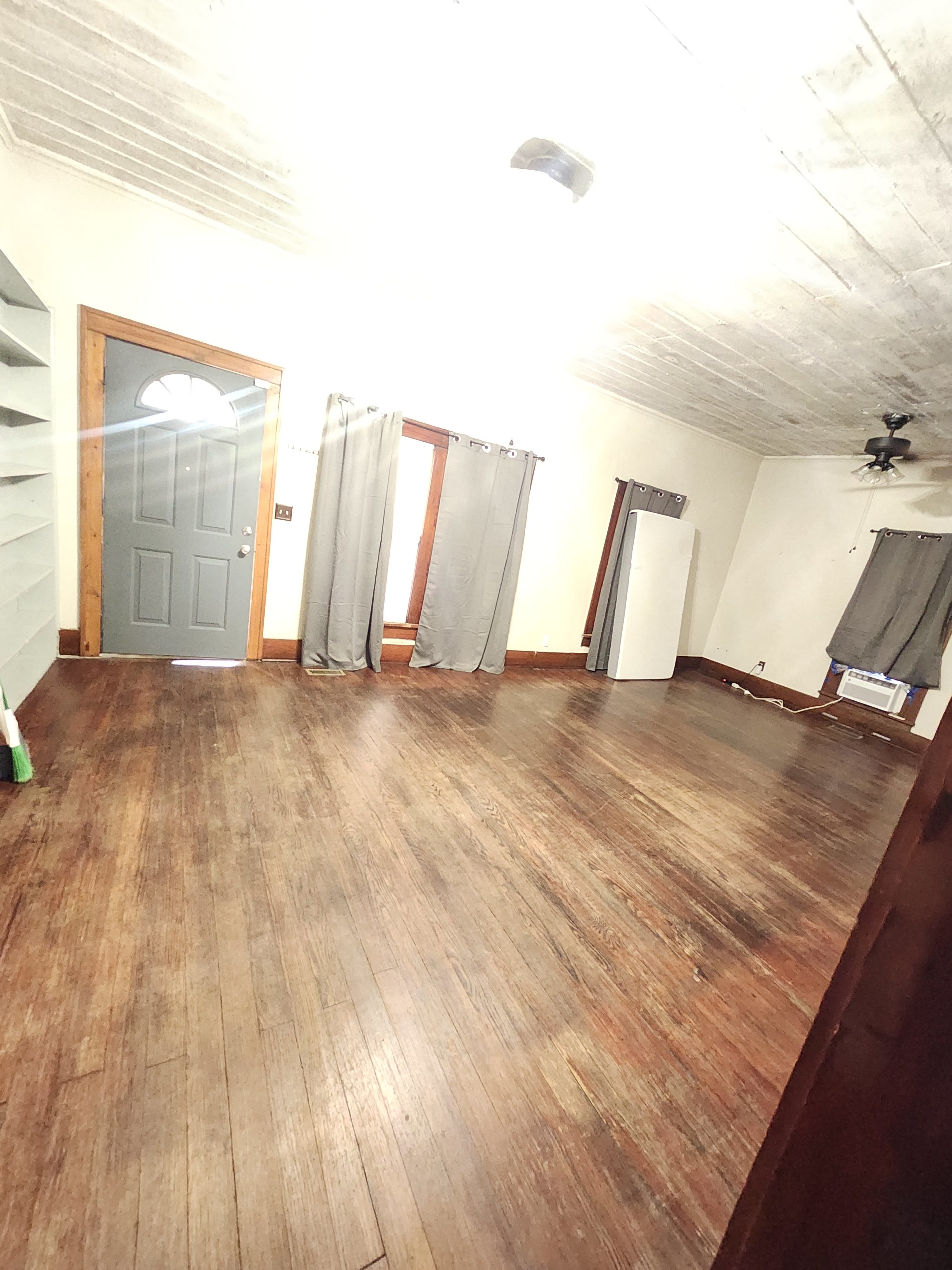 118 West 4th Street – photo 2
