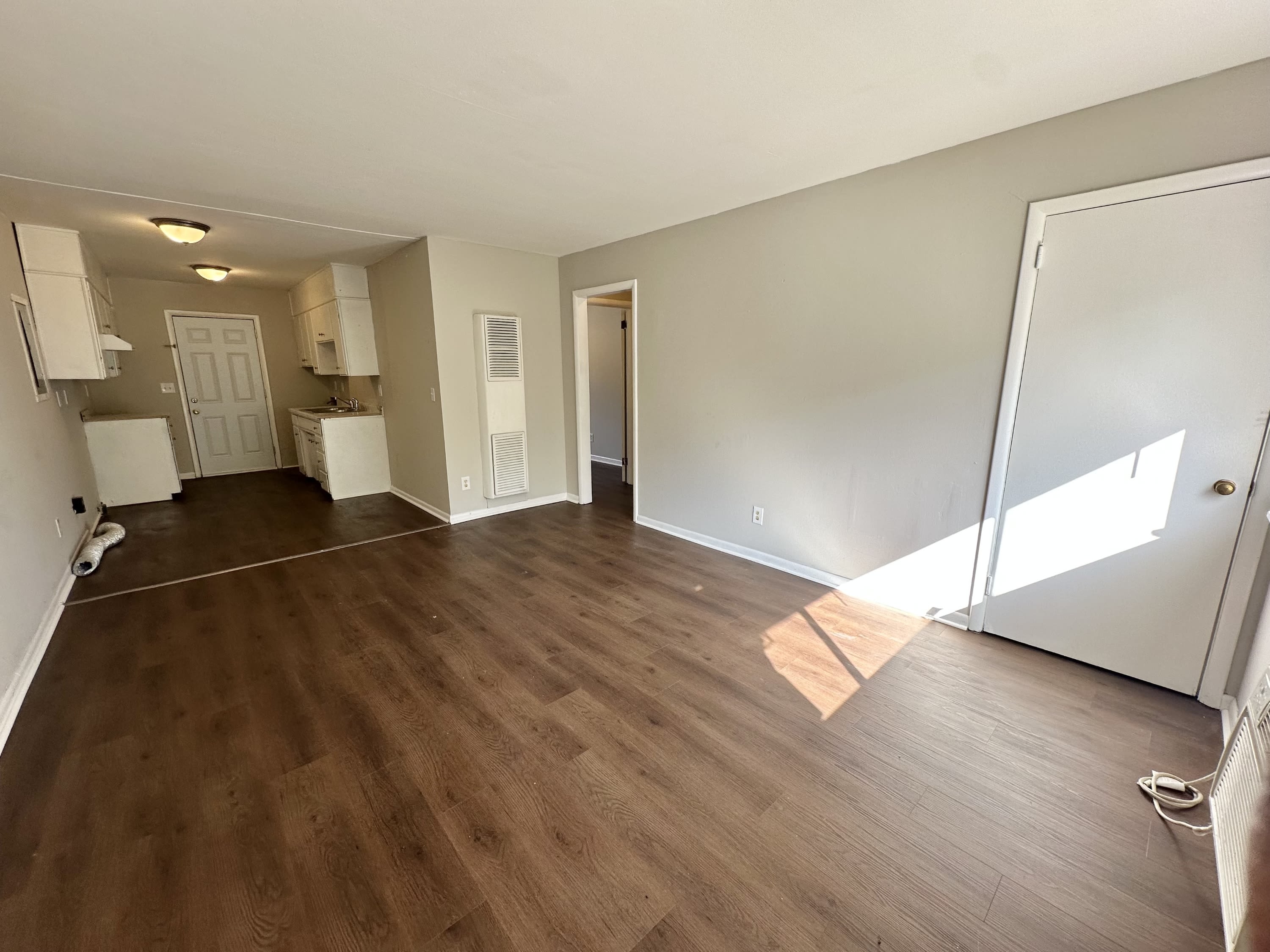 7742 Rugby Avenue 2 – photo 3