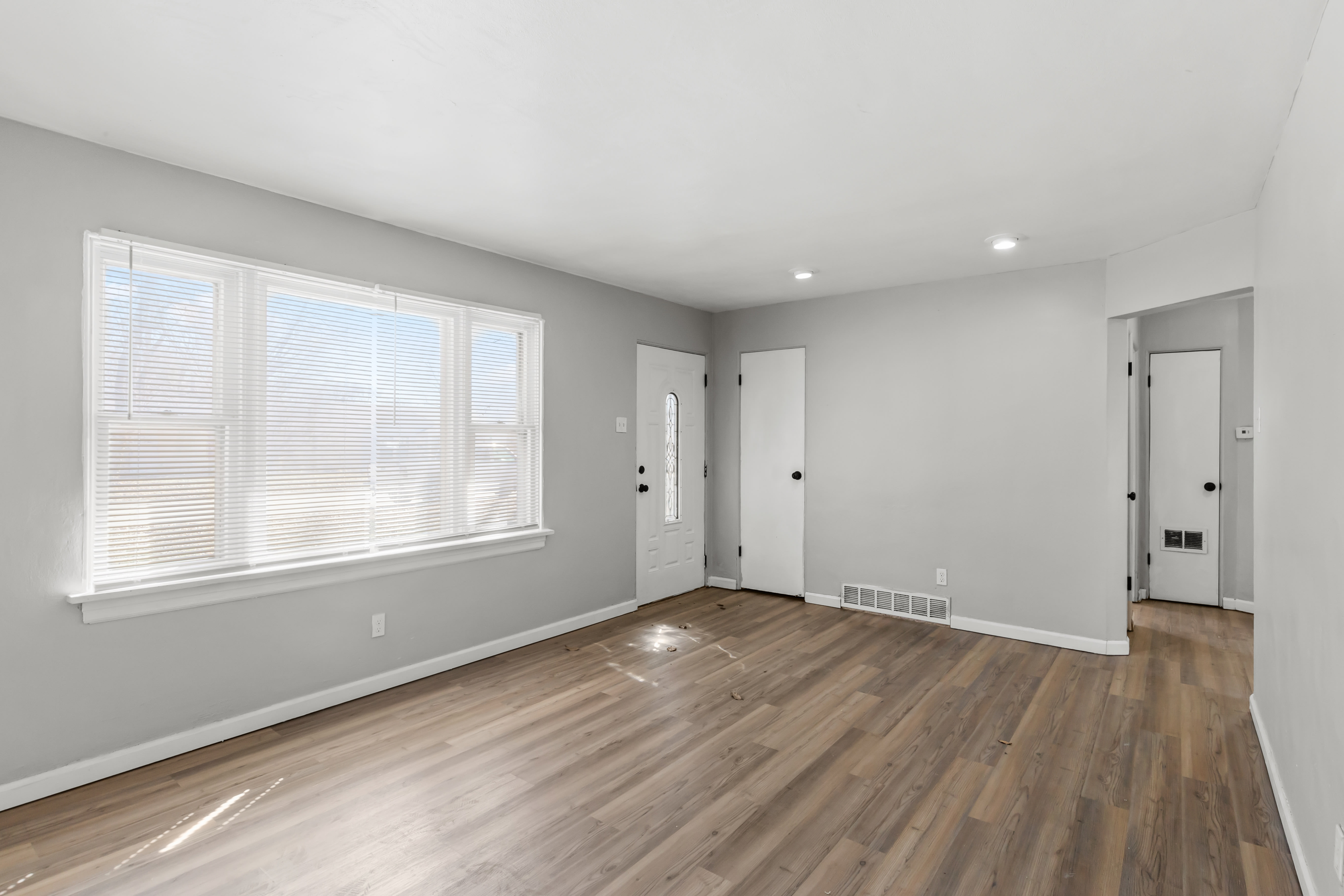 1631 Nemnich Ave – photo 3
