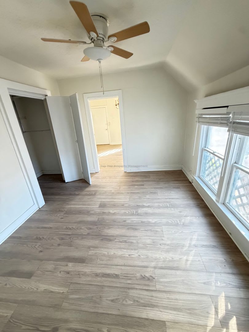 1 Bedroom West of the 5 Near the Beach-Available Now! – photo 2