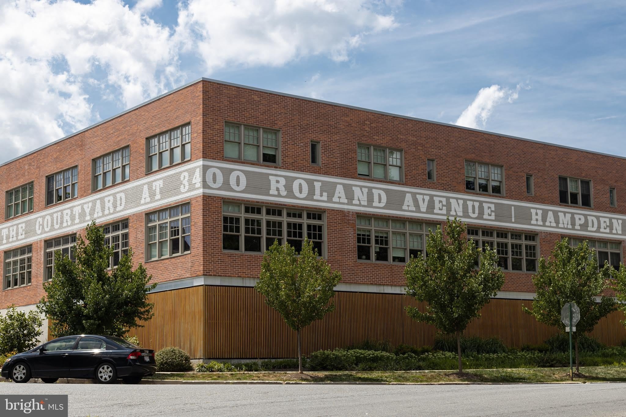 3400 ROLAND Avenue – photo 2