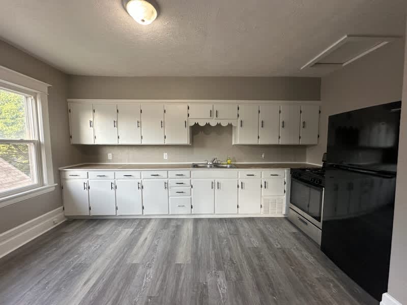 1160 Sanford St Apt 2 – photo 1