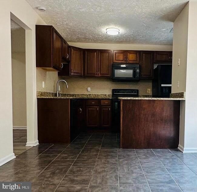 8658 WOODHUE Court – photo 4