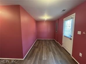 2027 Petersen Way – photo 4