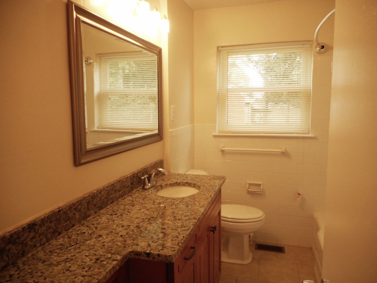 120 Latham Drive, Newport News, VA 23605 – photo 5