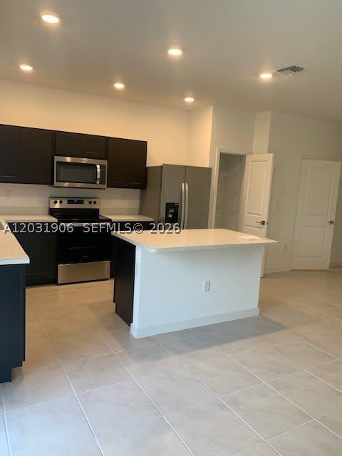721 SW 11th St – photo 4