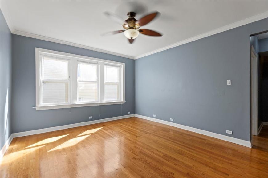 3555 W Lyndale – photo 1