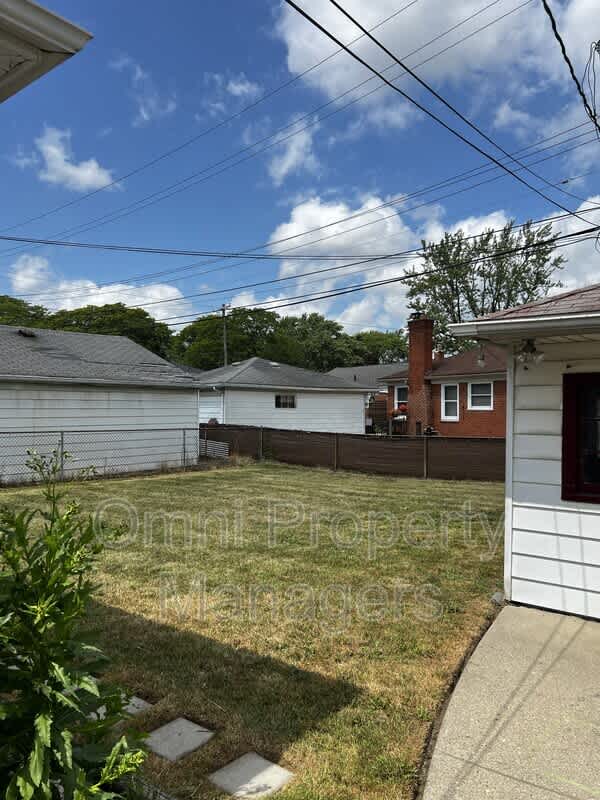 19431 Stephens Rd – photo 3