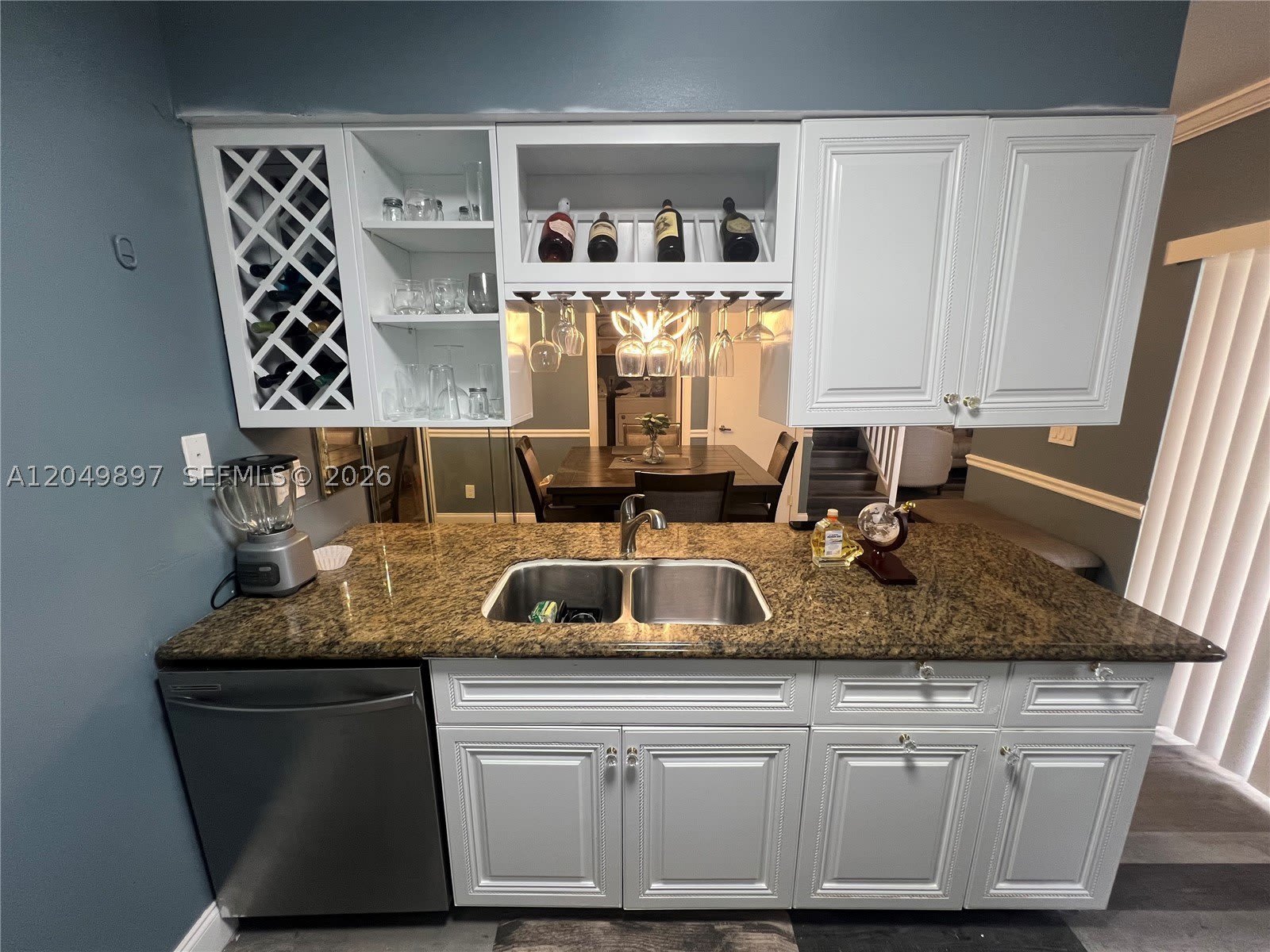 1600 Coral Ave – photo 4